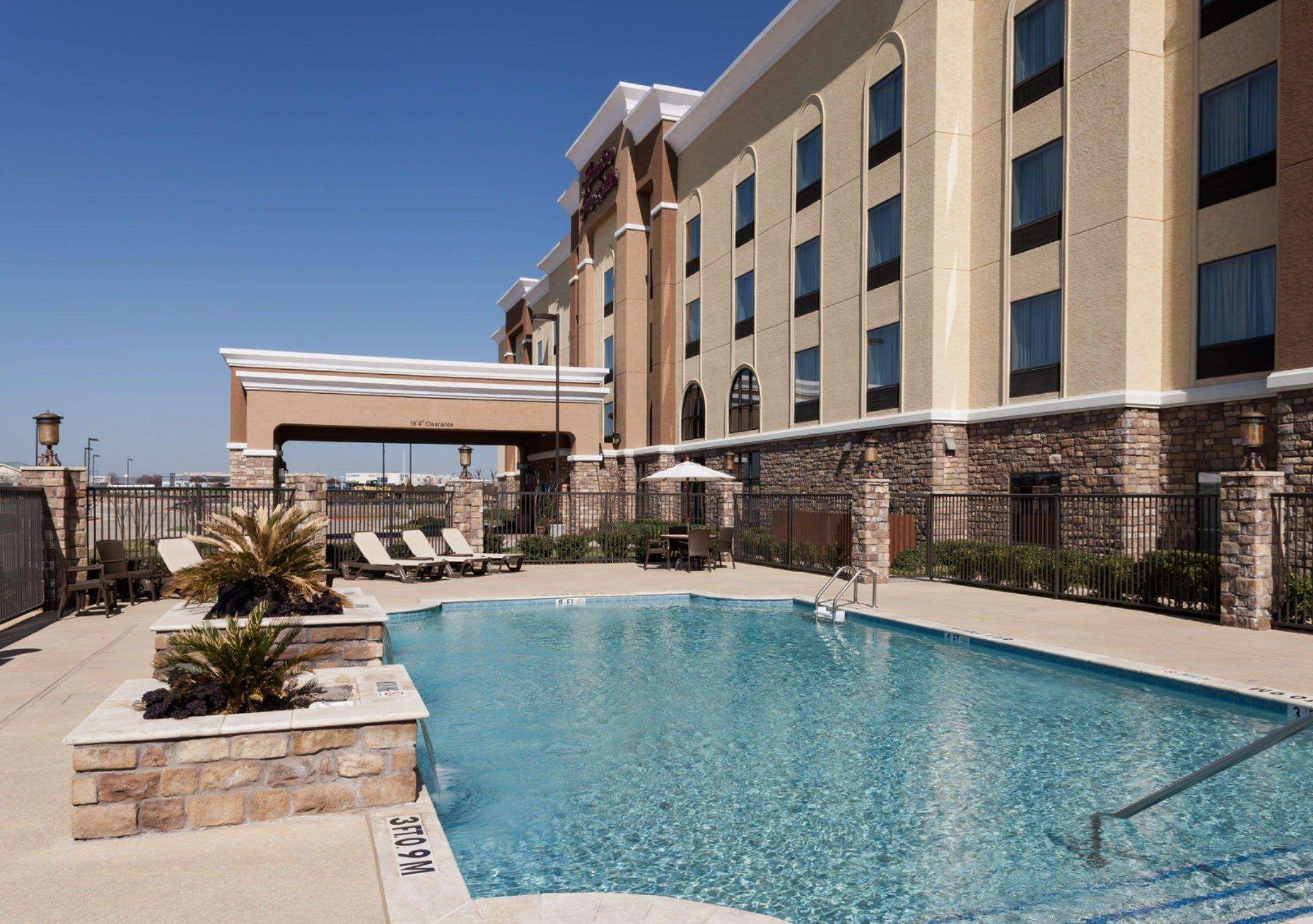Hampton Inn & Suites Dallas-Arlington-South Экстерьер фото