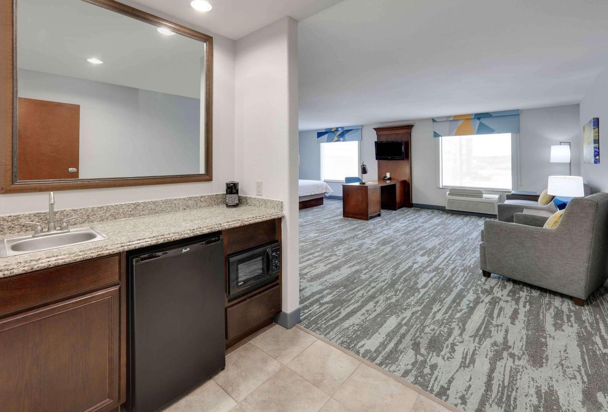 Hampton Inn & Suites Dallas-Arlington-South Экстерьер фото