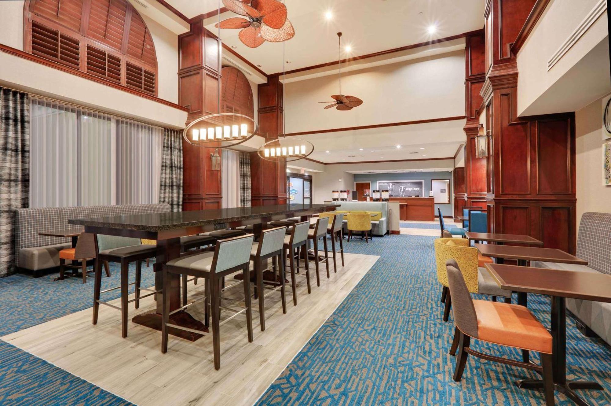 Hampton Inn & Suites Dallas-Arlington-South Экстерьер фото